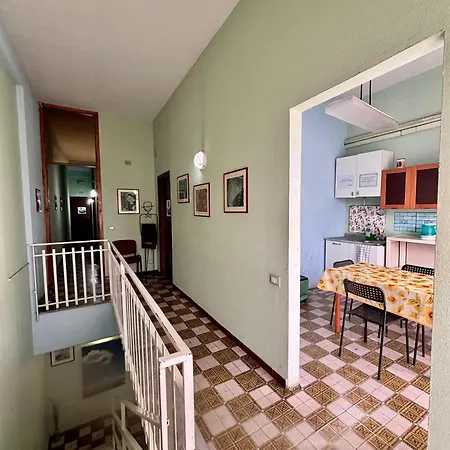 Apartamento Ai Piedi Dell' Etna Per Gruppi Fino A 20 Persone Acireale