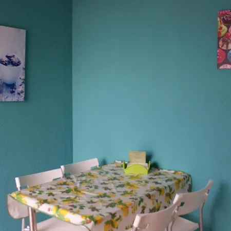 Apartment Ai Piedi Dell' Etna Per Gruppi Fino A 20 Persone